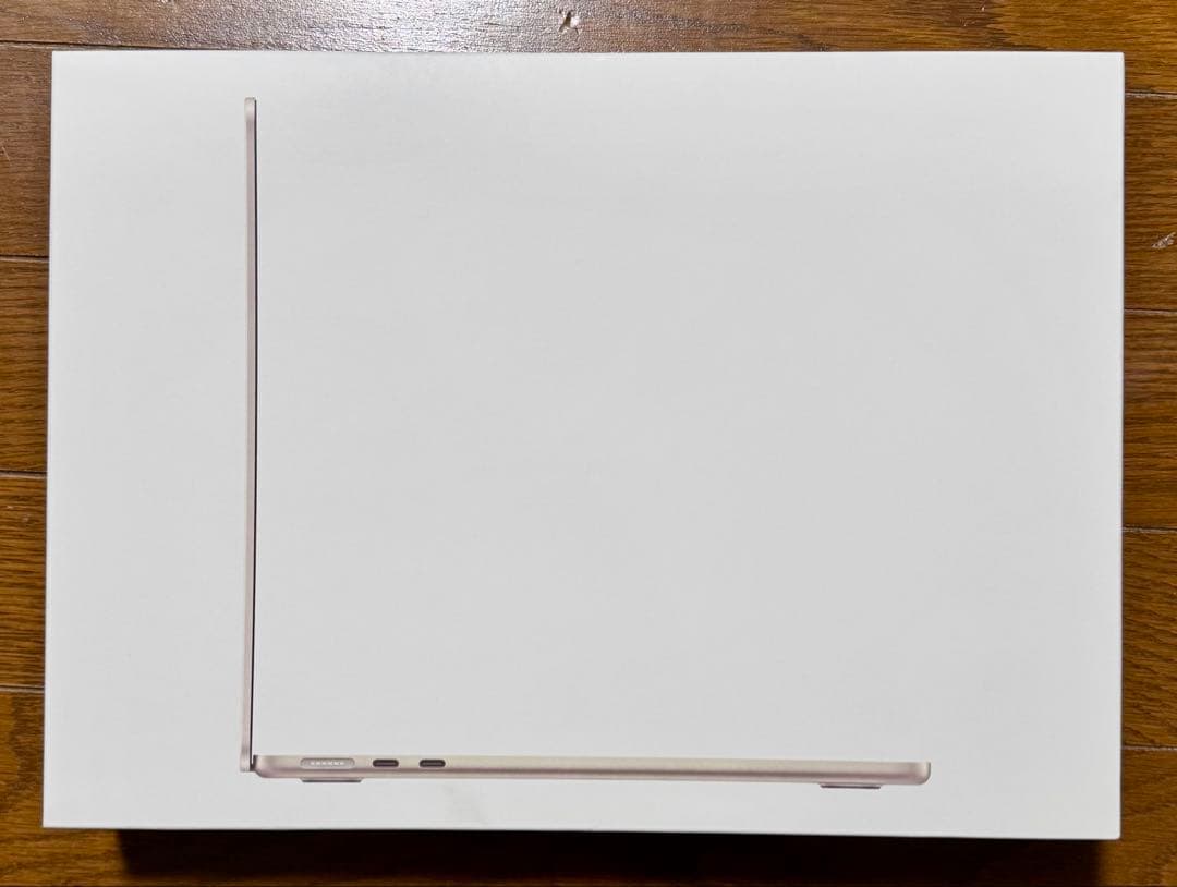 はなMacBook Air M2 13インチ　スターライト　ケース付き