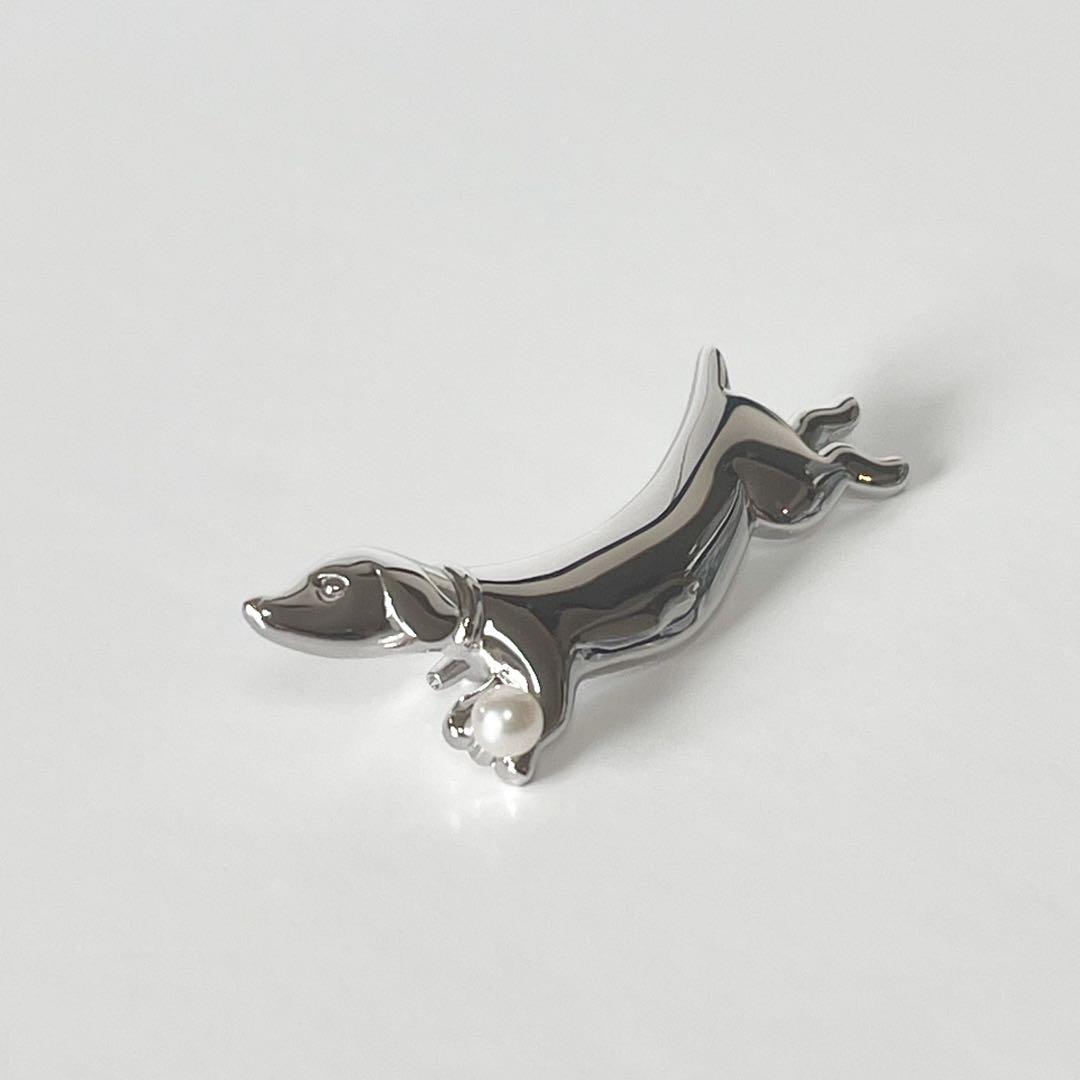 ミキモト MIKIMOTO ブローチ パール ダックスフント 犬 真珠 シルバー