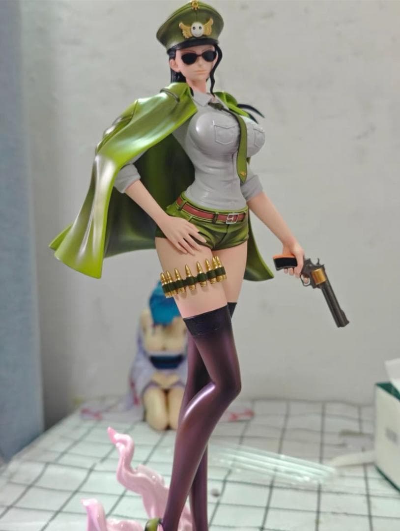 ワンピース GOLDEN ニコ・ロビン ガレージキット スタチュー フィギュア