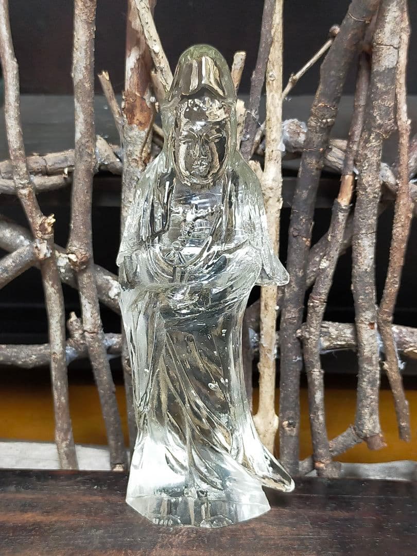 ♥値下げ♥　珍品　硝石製　観音像　３５９ｇ　観音様　観音菩薩　仏像　骨董　水晶風