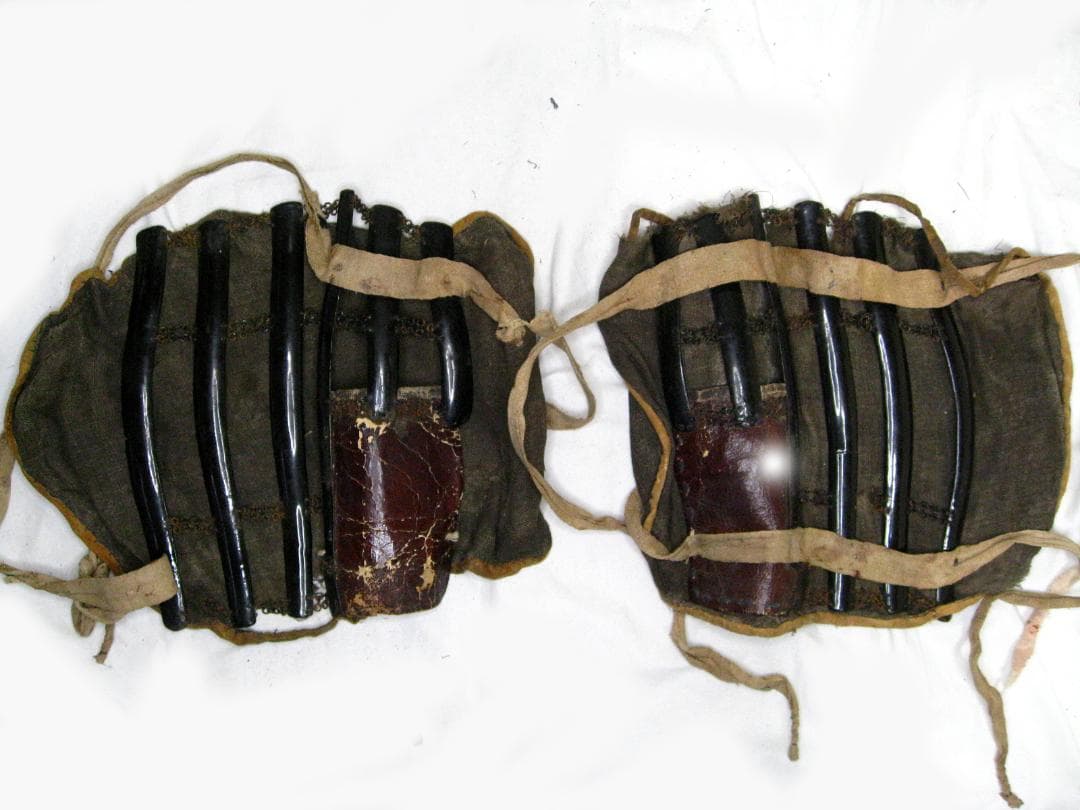 #毘沙門籠手 #脛当 #ジャンク #鎧兜 #甲冑 #具足 #江戸 #武具