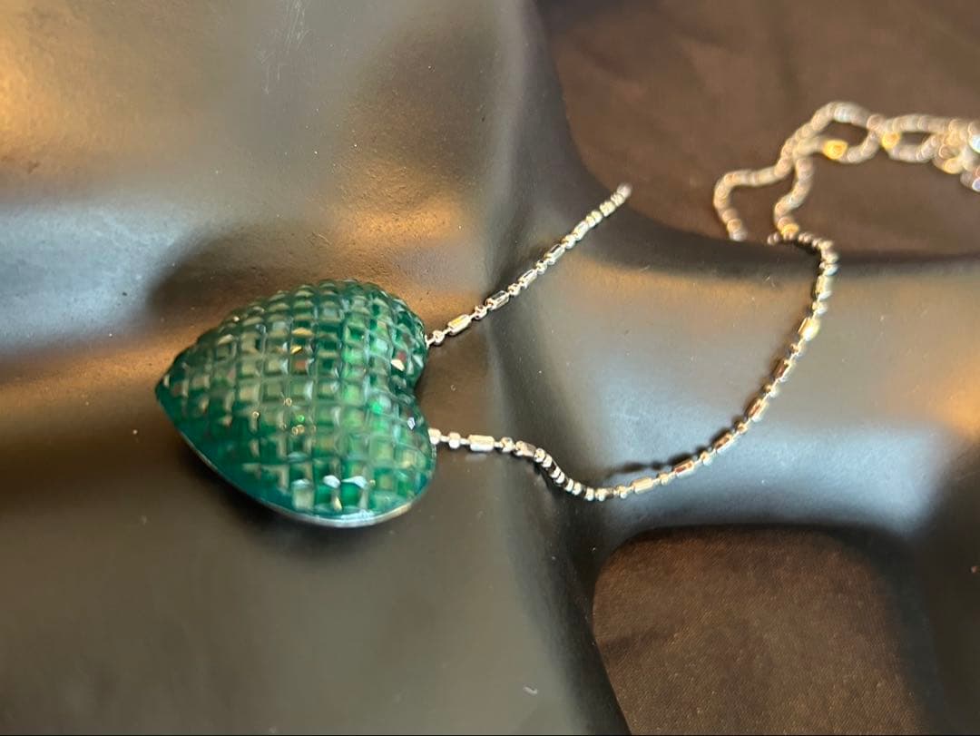 ハートちゃん❣️ミステリーセッティングルビーブローチ