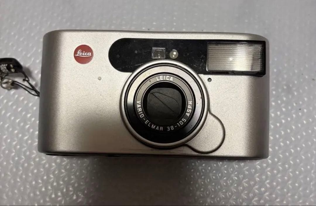 n*p様 Leica コンパクトカメラ 38-105mm