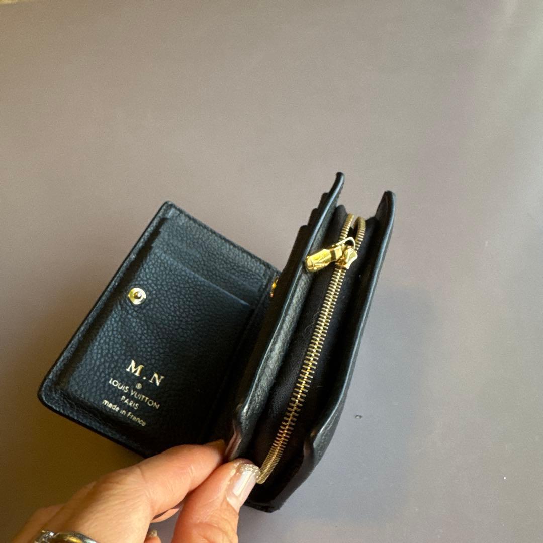 大人気のLOUIS VUITTON ルイヴィトン　二つ折り財布