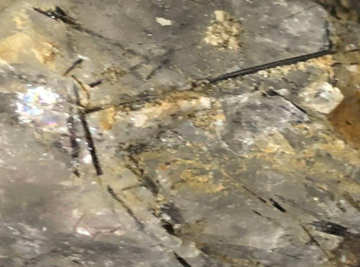 ヒマラヤンクオーツ　1.17kg ルチル ブラックトルマリン