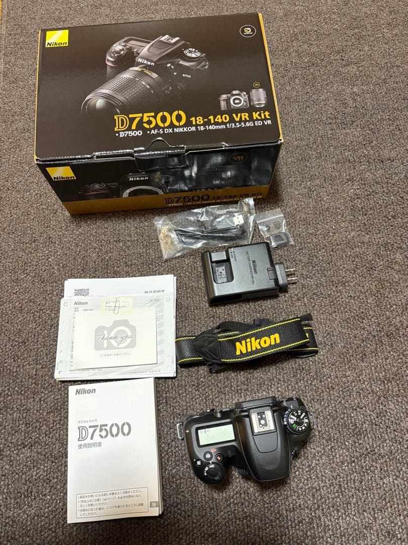 Nikon D7500 デジタル一眼レフカメラ　美品