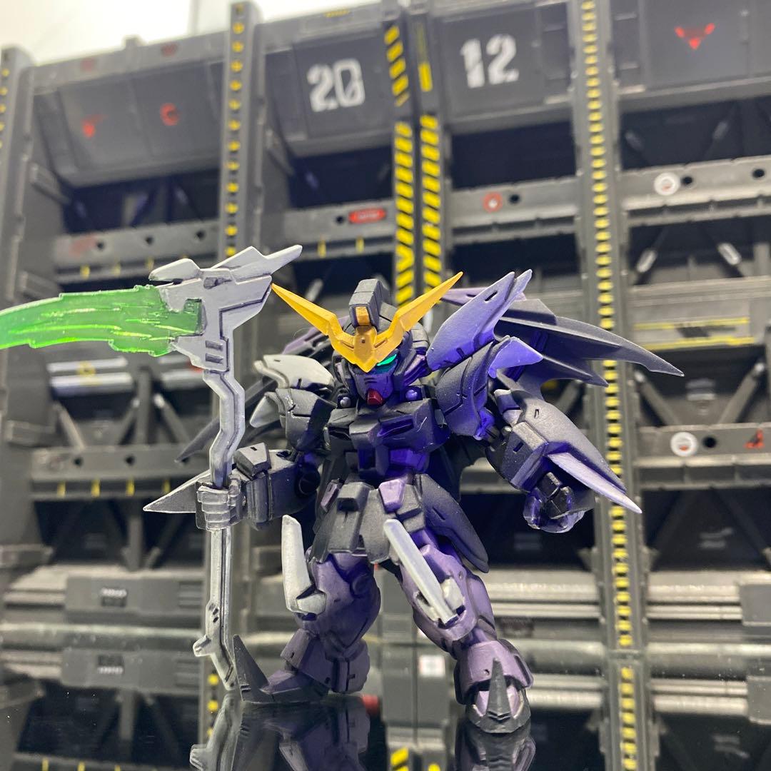 アキヒロ