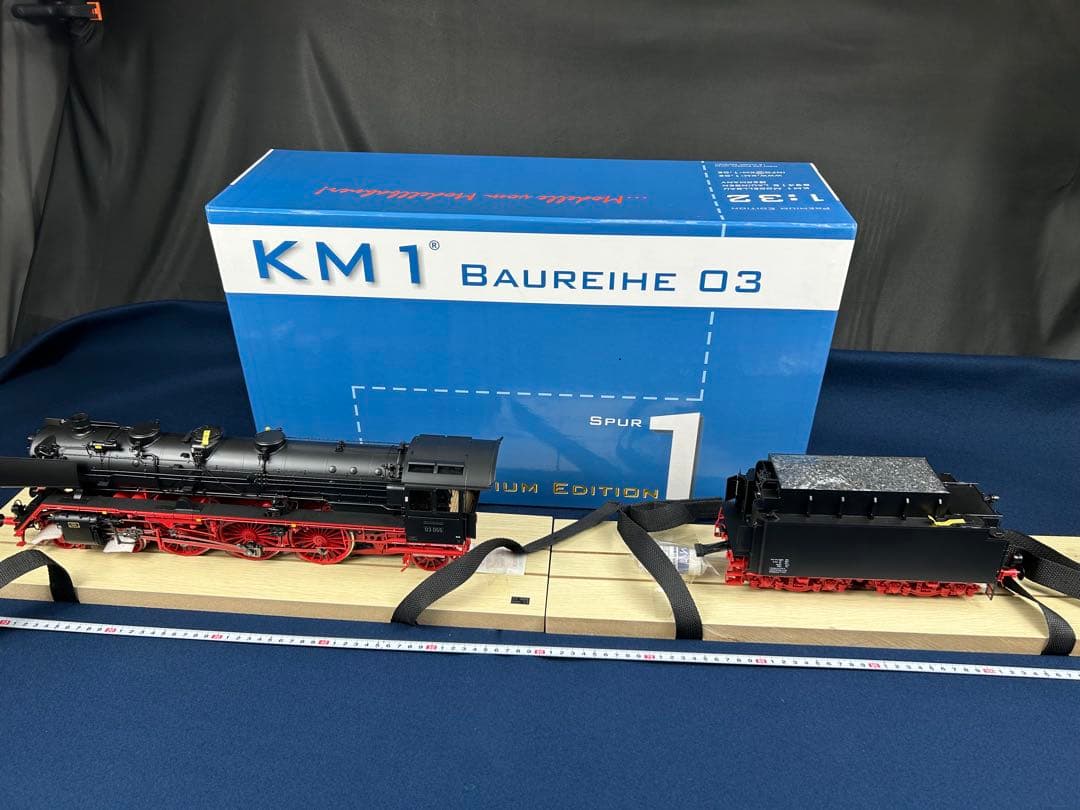 ドイツ 蒸気機関車 KM1 Modellbau BAUREIHE 03