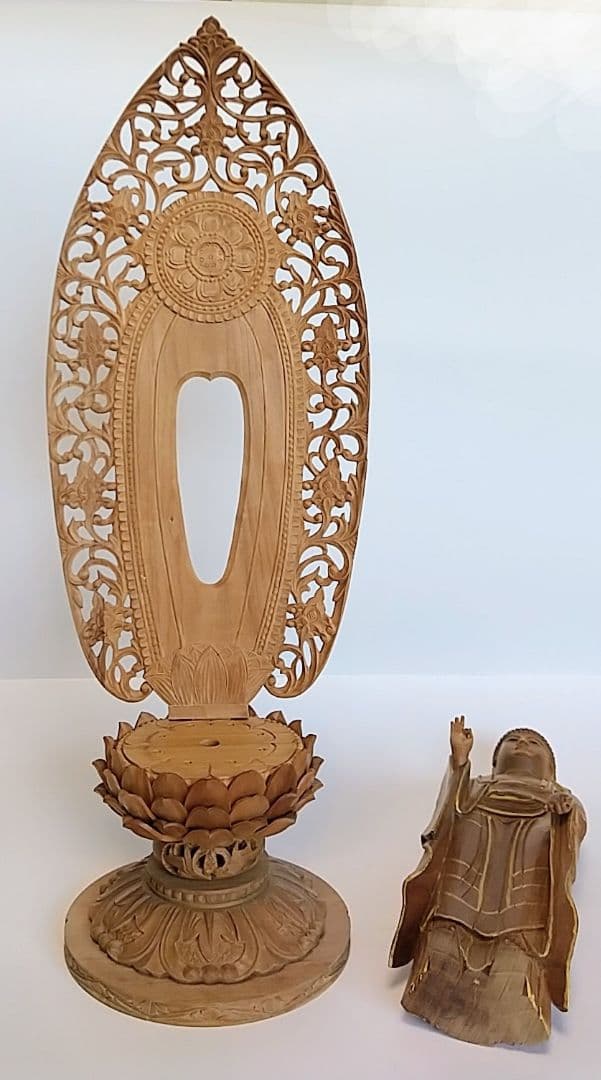 阿弥陀如来立像 5寸 #661 円台座 宝相華唐草 透彫り◆白檀 木彫 仏像