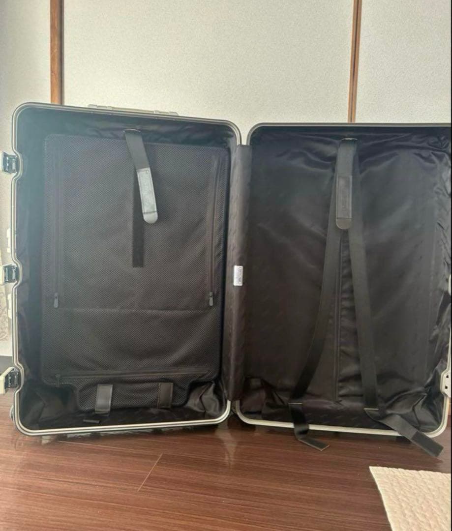 RIMOWA アルミニウム キャリーケース
