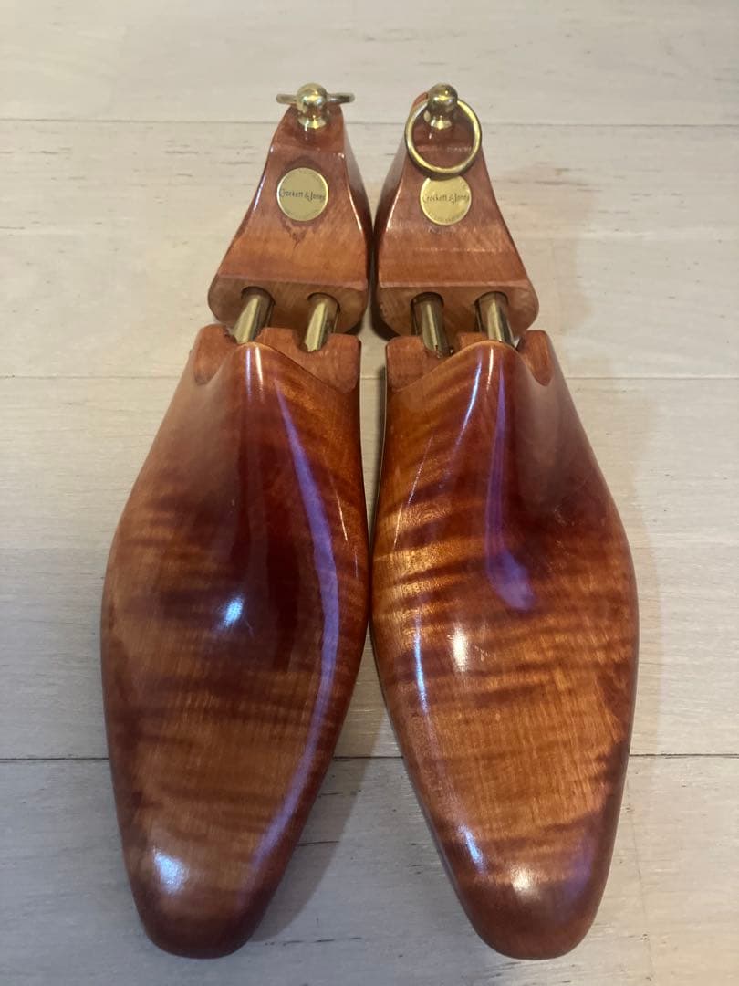 クロケット＆ジョーンズ　シューツリー　ダスコ