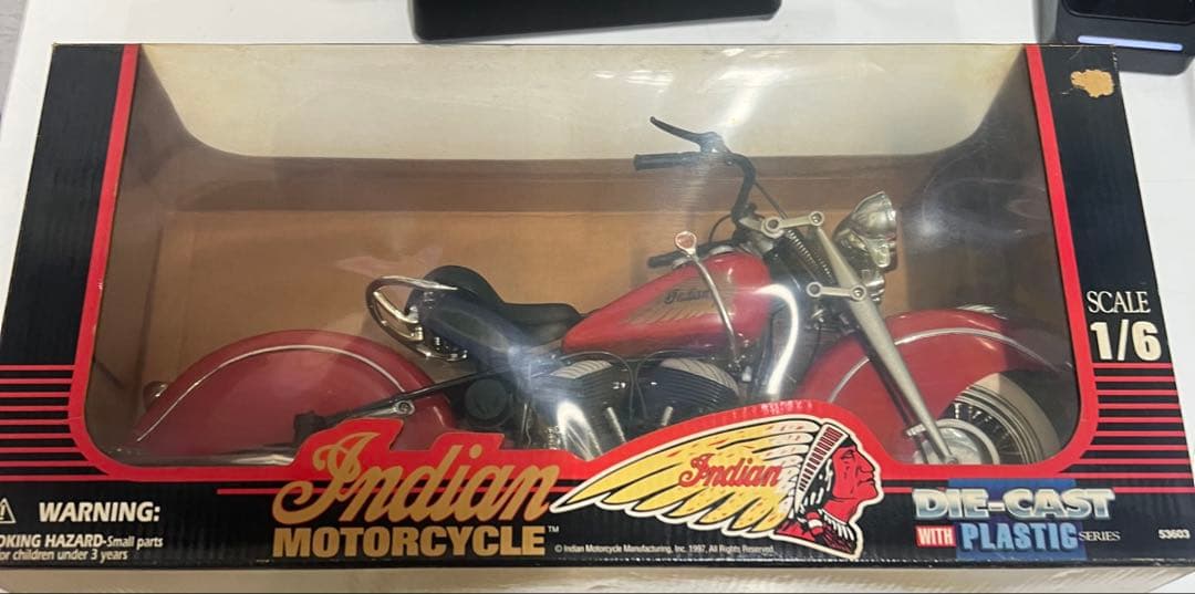 Indian Motorcycle 1/6スケール ダイキャストモデル