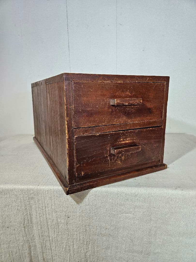 アンティーク 木製の小引出し 隠しスペース 二段 抽斗 キャビネット
