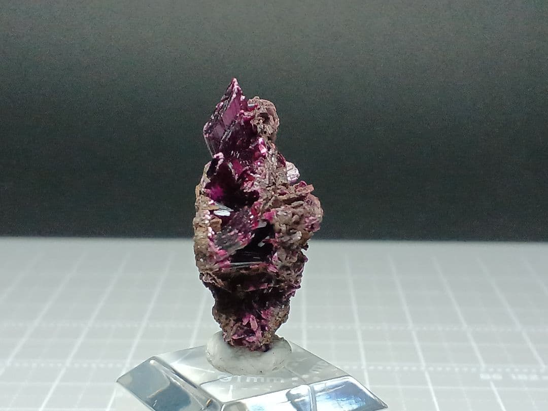 だいき　エリスライト　原石　コバルト華　鉱物標本