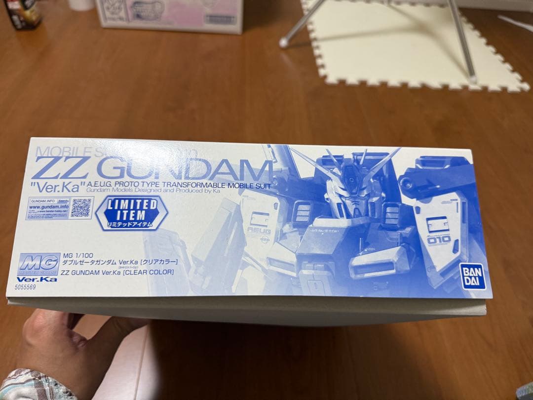 MG 1/100 ZZ GUNDAM \"Ver.Ka\" クリア限定版
