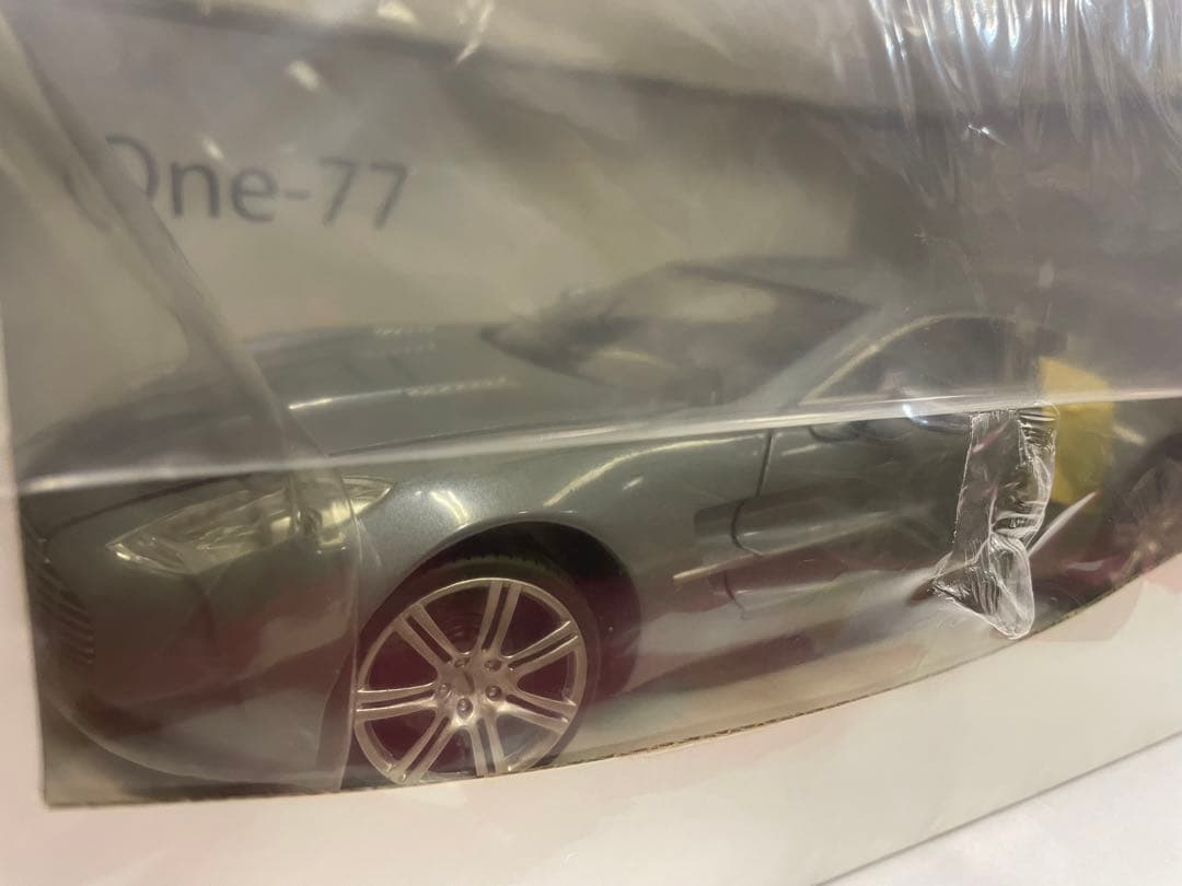 モンドモータース アストンマーチン One-77