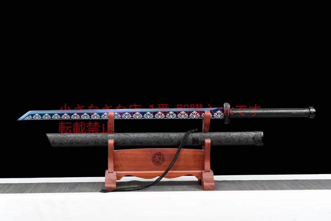 金校尉の青面修羅を触る 古兵器 武具 刀装具 日本刀 模造刀 居合刀