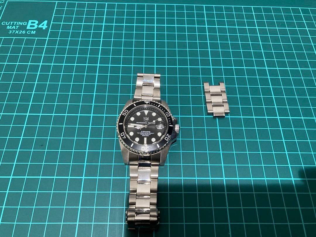 ヒャクイチ　ダイバー　クォーツ腕時計 ブラック