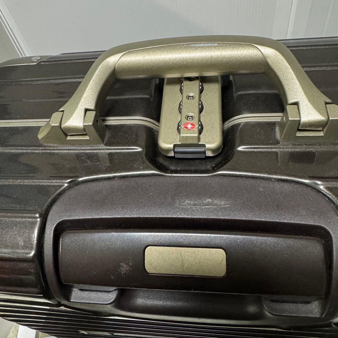 リモワ リンボ 27L (要修理)