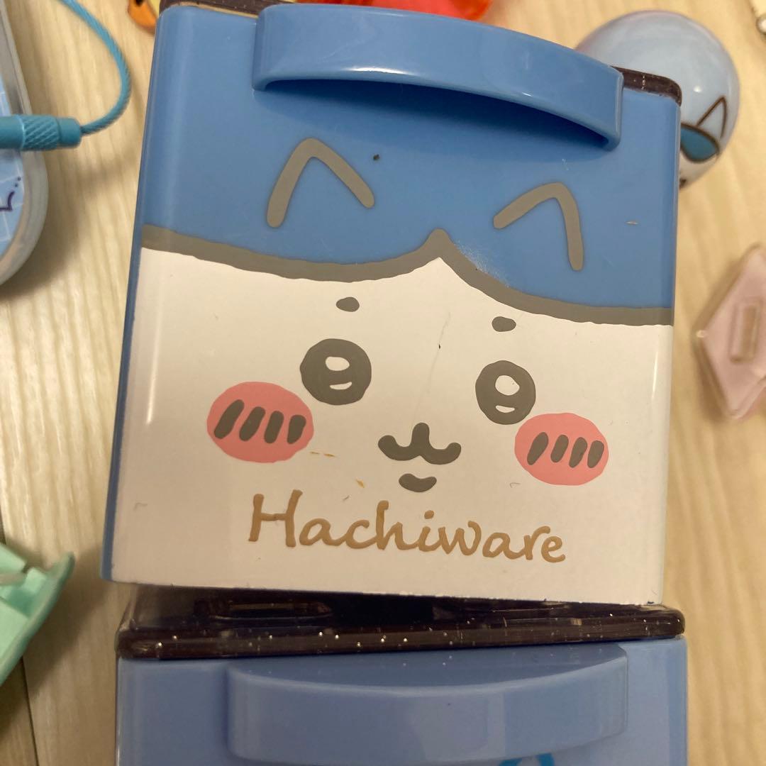 ちいかわ　ぬいぐるみ　カード　シール　ガチャ　フィギュア　マスコット