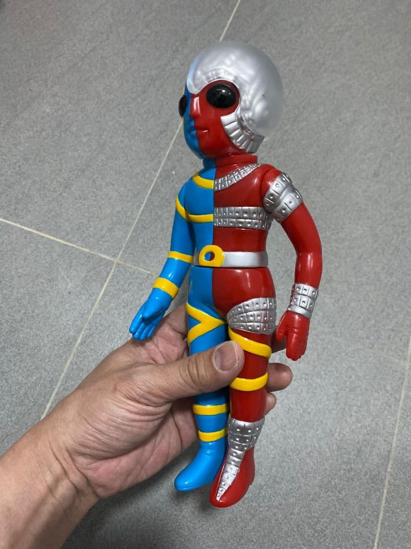 在庫最後 人造人間キカイダー ソフビ 黒色の目 25cm