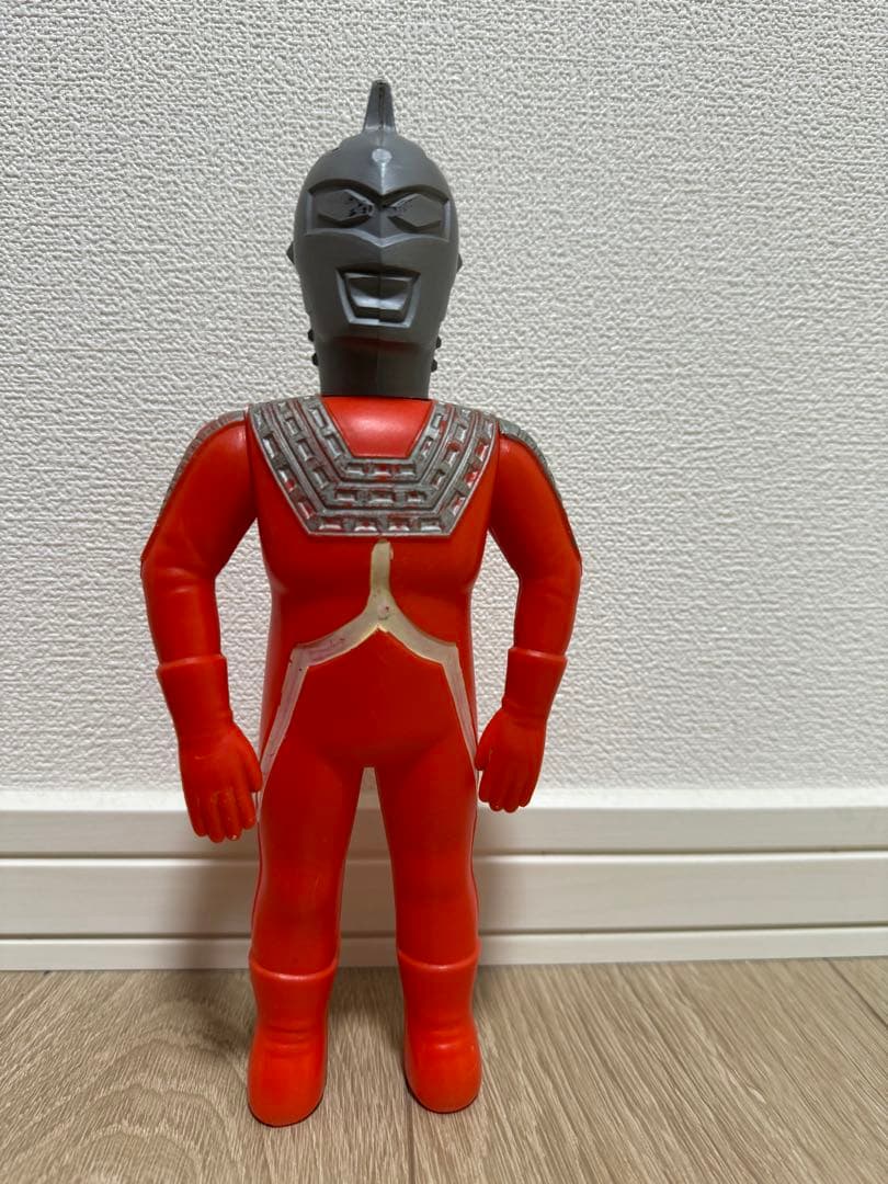 ウルトラセブンサンスター当時物　シャンプーボトル　スタンダードサイズソフビ