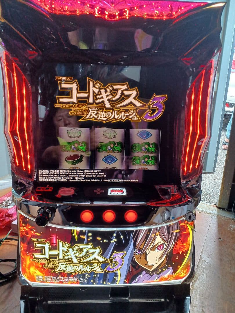 【送料無料】コードギアス 反逆のルルーシュ3　実機