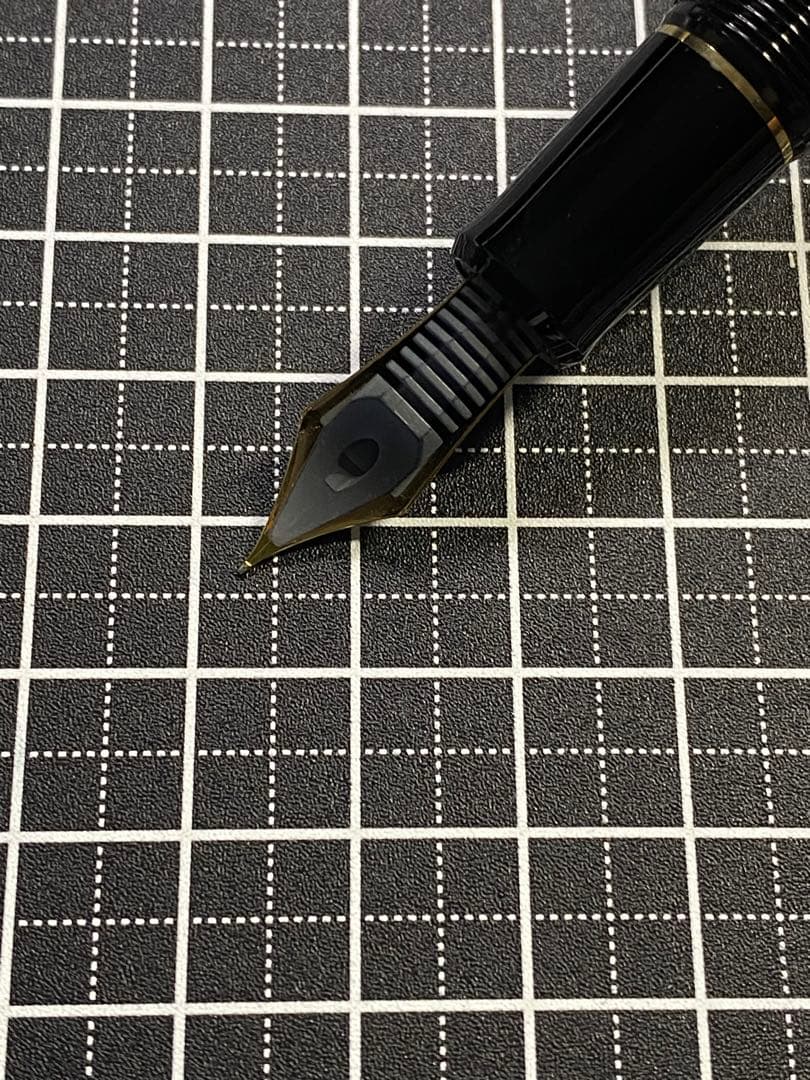 PILOT CUSTOM 845 朱　万年筆　字幅F