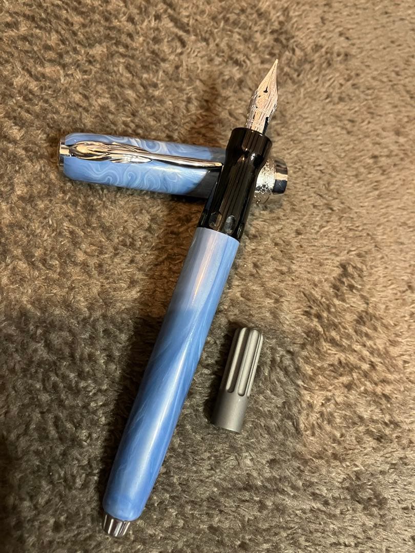 ピナイダー　pineider 万年筆 14k フルメタルジャケット フレックス