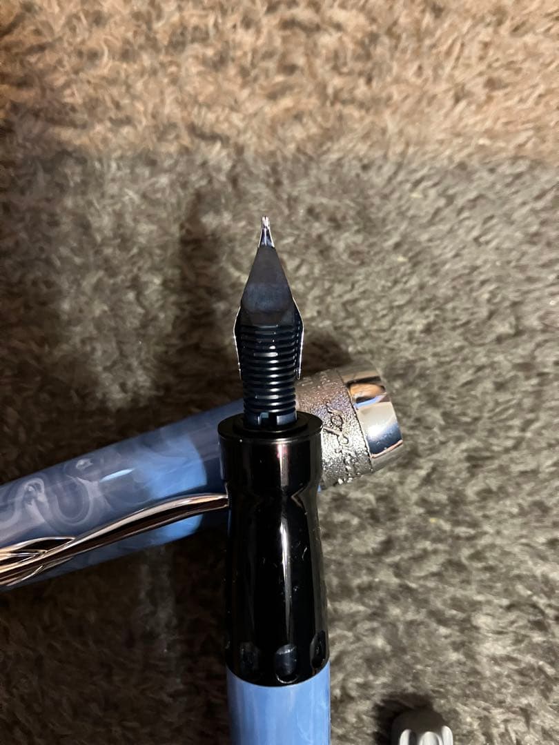 ピナイダー　pineider 万年筆 14k フルメタルジャケット フレックス