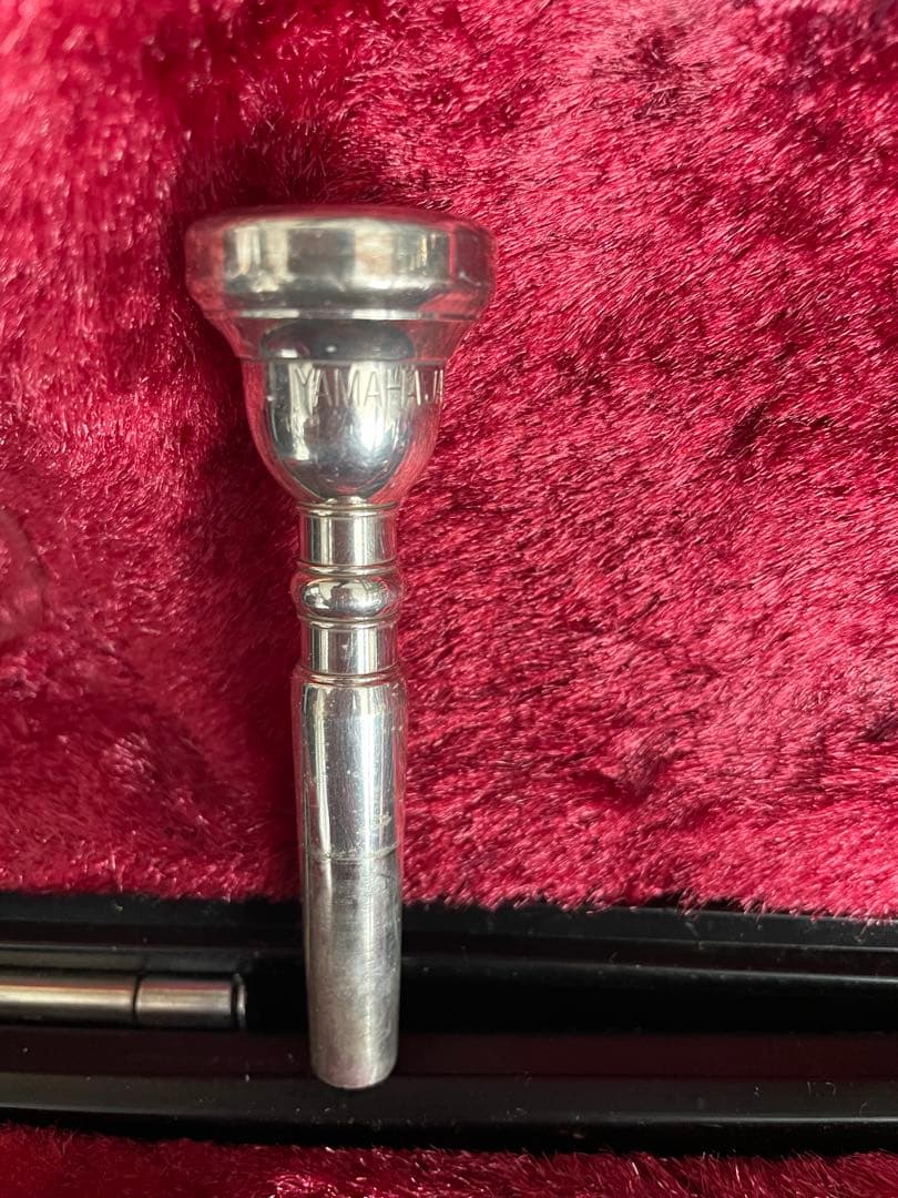 美品YAMAHAトランペット YTR1310 シルバー　ヤマハ 管楽器