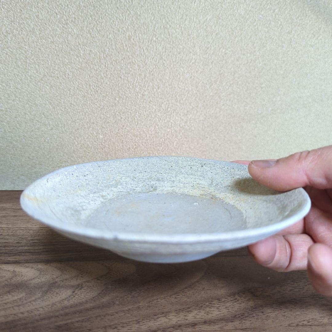 美濃白瓷皿（平安時代）発掘品