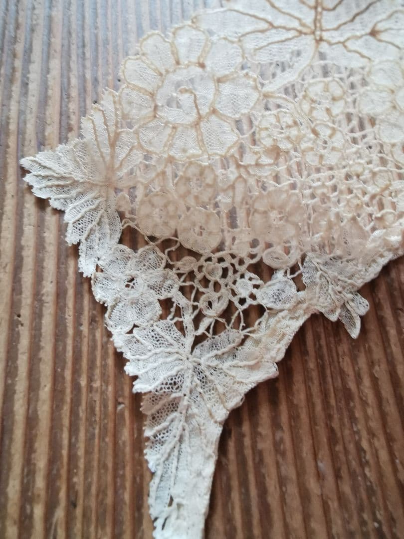 アンティーク ブリュッセルレース 付け襟 ポワンドローズ 胸飾り ジャボ タイ