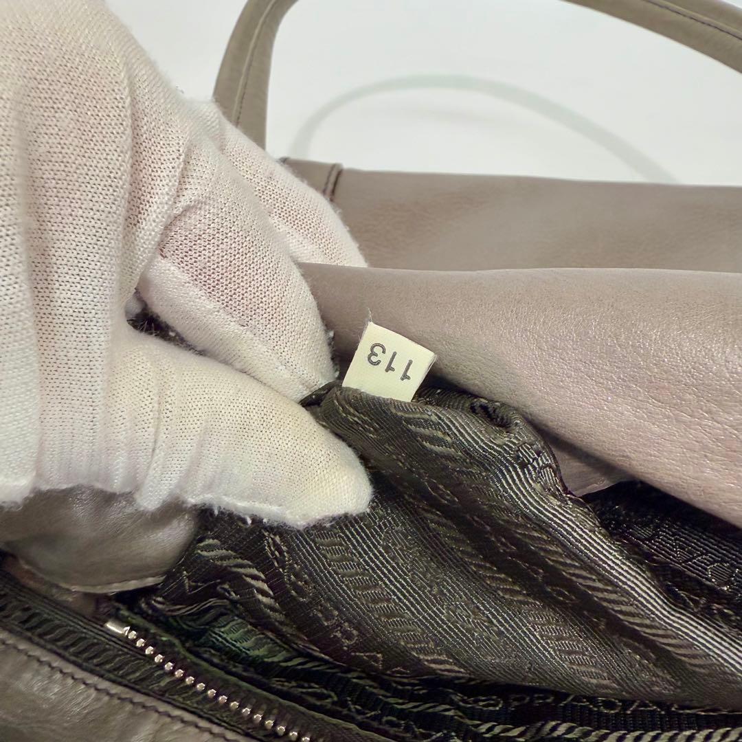 ✨PRADA レザー トートバッグ✨