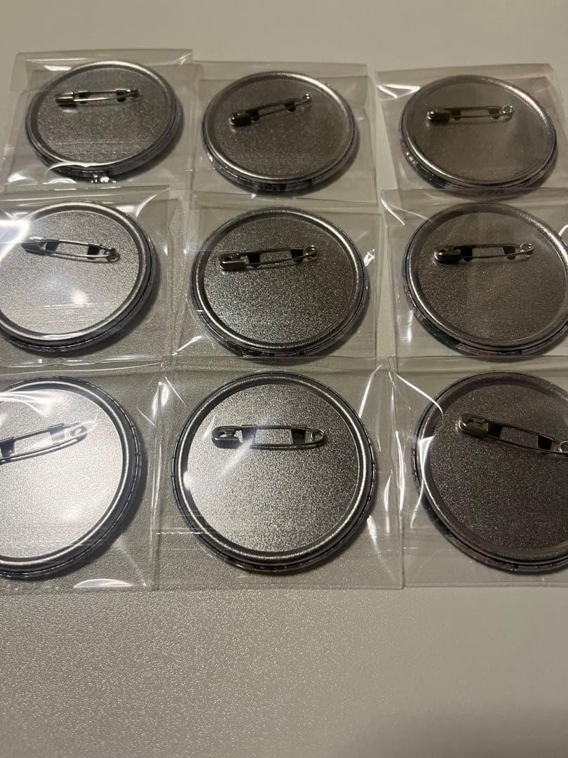 にじさんじOVERTURE 缶バッジ 年賀状 サニー エナー エリーラ ロゼミ