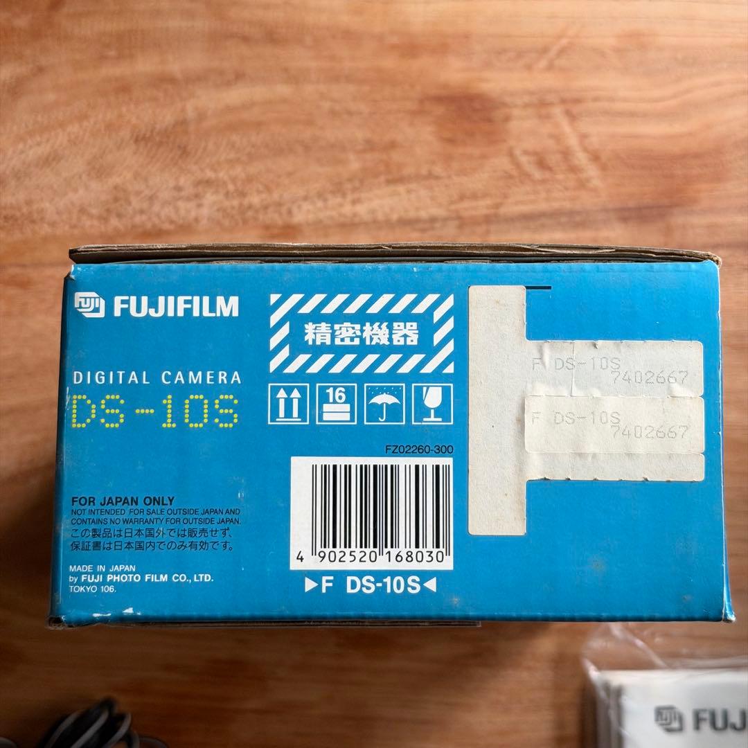 デジタルカメラ FUJIFILM CLIP-IT DS-10S special edition