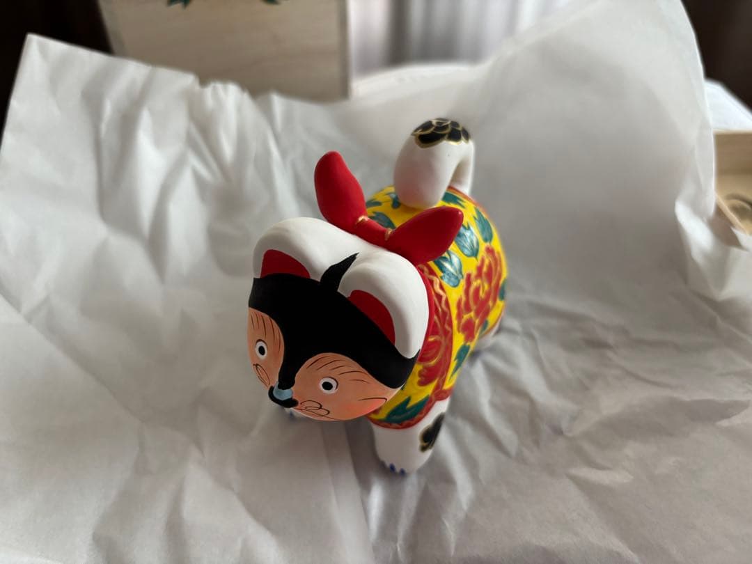 前田ビバリー 作　犬張子（牡丹文）　令和七年 夏作　桐箱・説明書付き