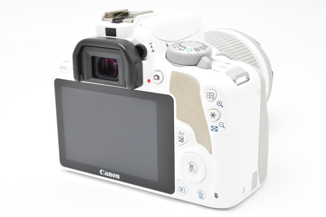 ⭐大人気の白ボディ⭐Canon kiss x7⭐初心者セット 一眼⭐軽量＆高画質