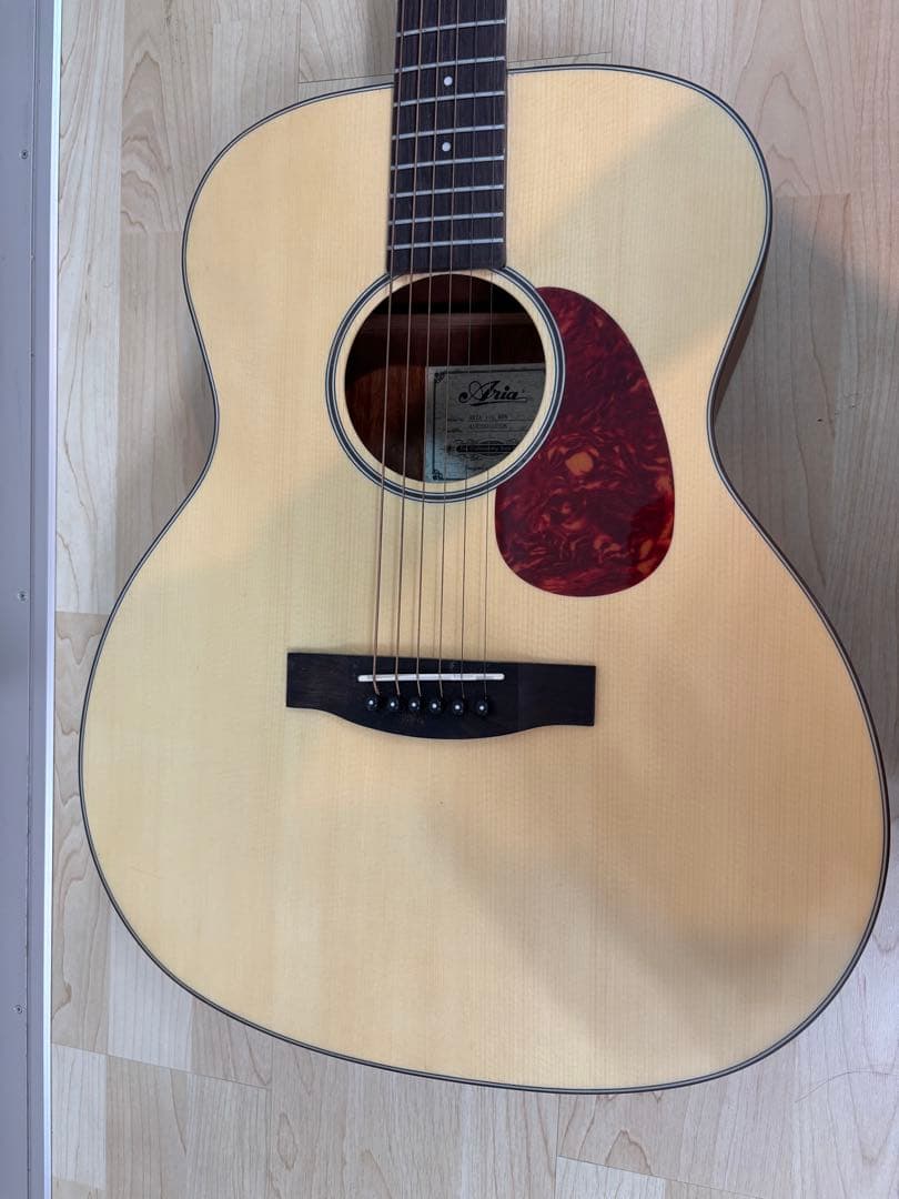 Aria アコースティックギター