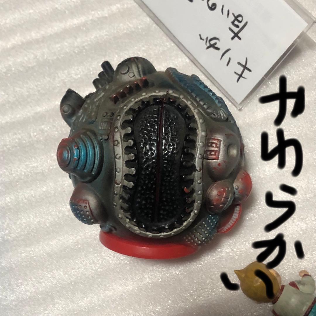 怪獣の貯金箱
