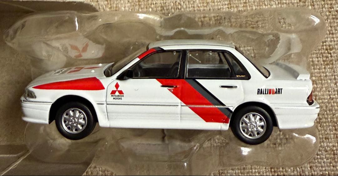 トミカリミテッド ヴィンテージネオ 三菱ギャラン VR-4 RS