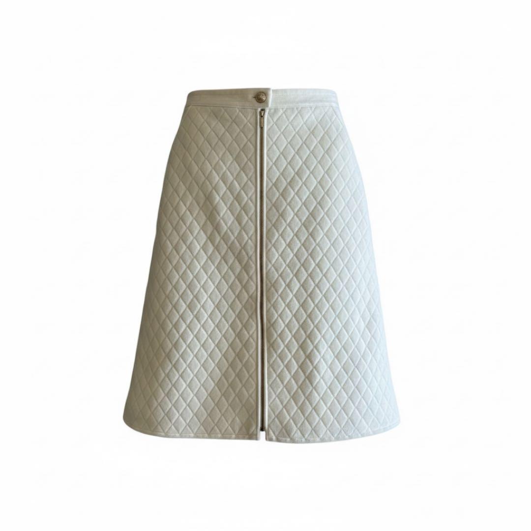 CHANEL 未使用　ココボタン キルティング Aラインスカート　38