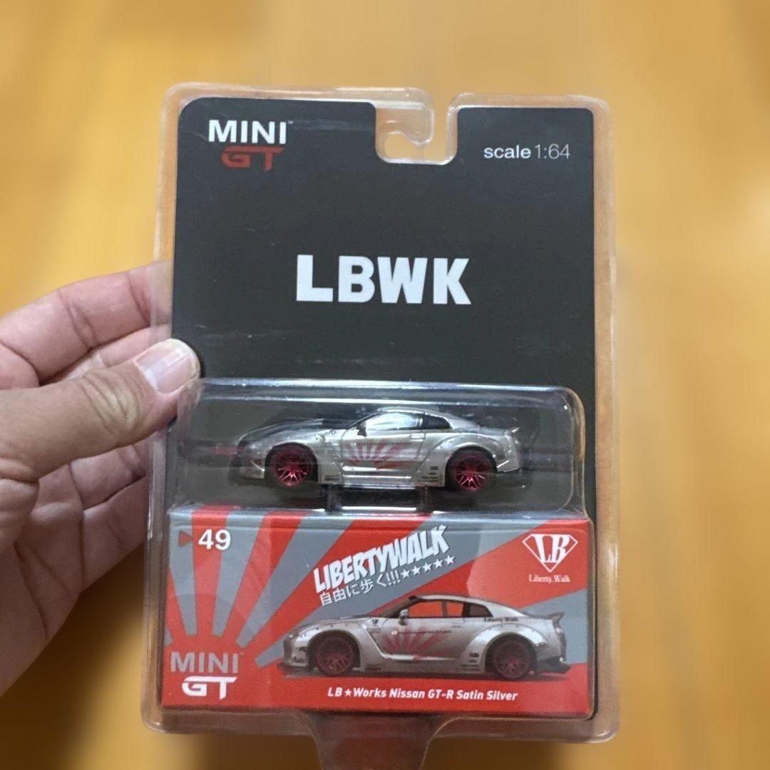 ミニカー MINI GT LBWK LB Works Nissan GT-R 49