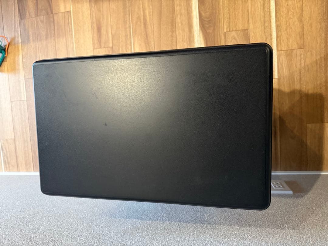 電気ヒーター 黒