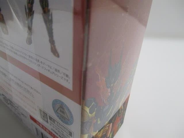 【未開封】SHFiguarts 仮面ライダー クローズマグマ