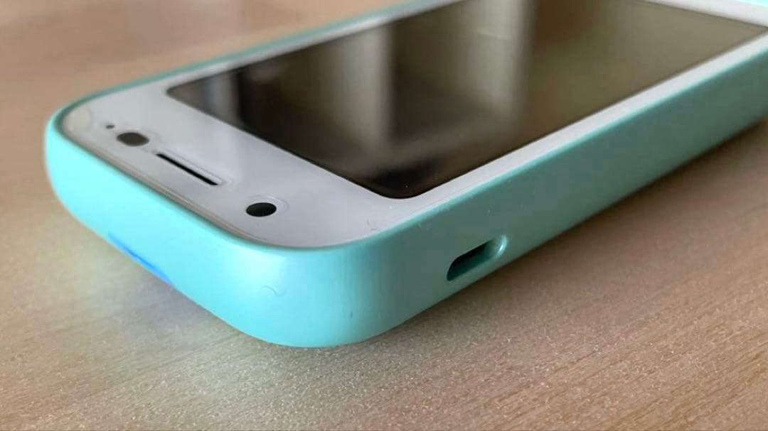 au mamorino6 マモリーノ6 ミント本体 キッズ携帯 充電器付き！