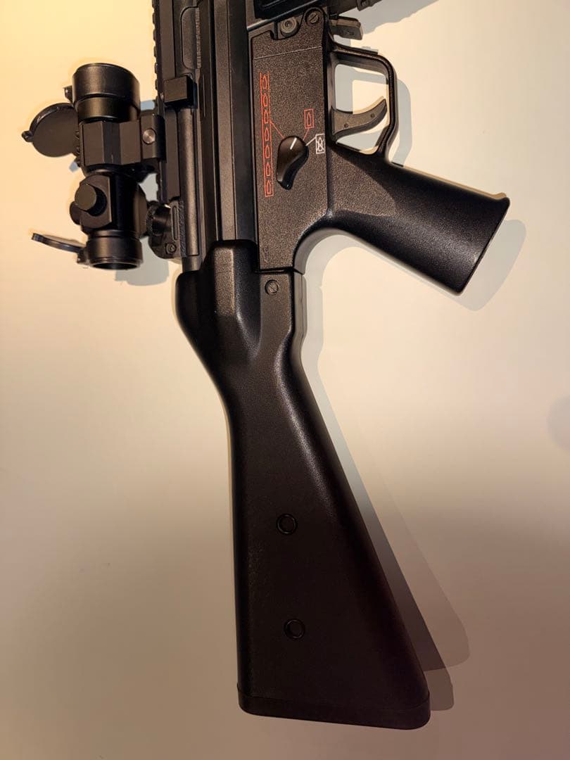 東京マルイMP5A4スタンダード電動ガン RASドットサイト付