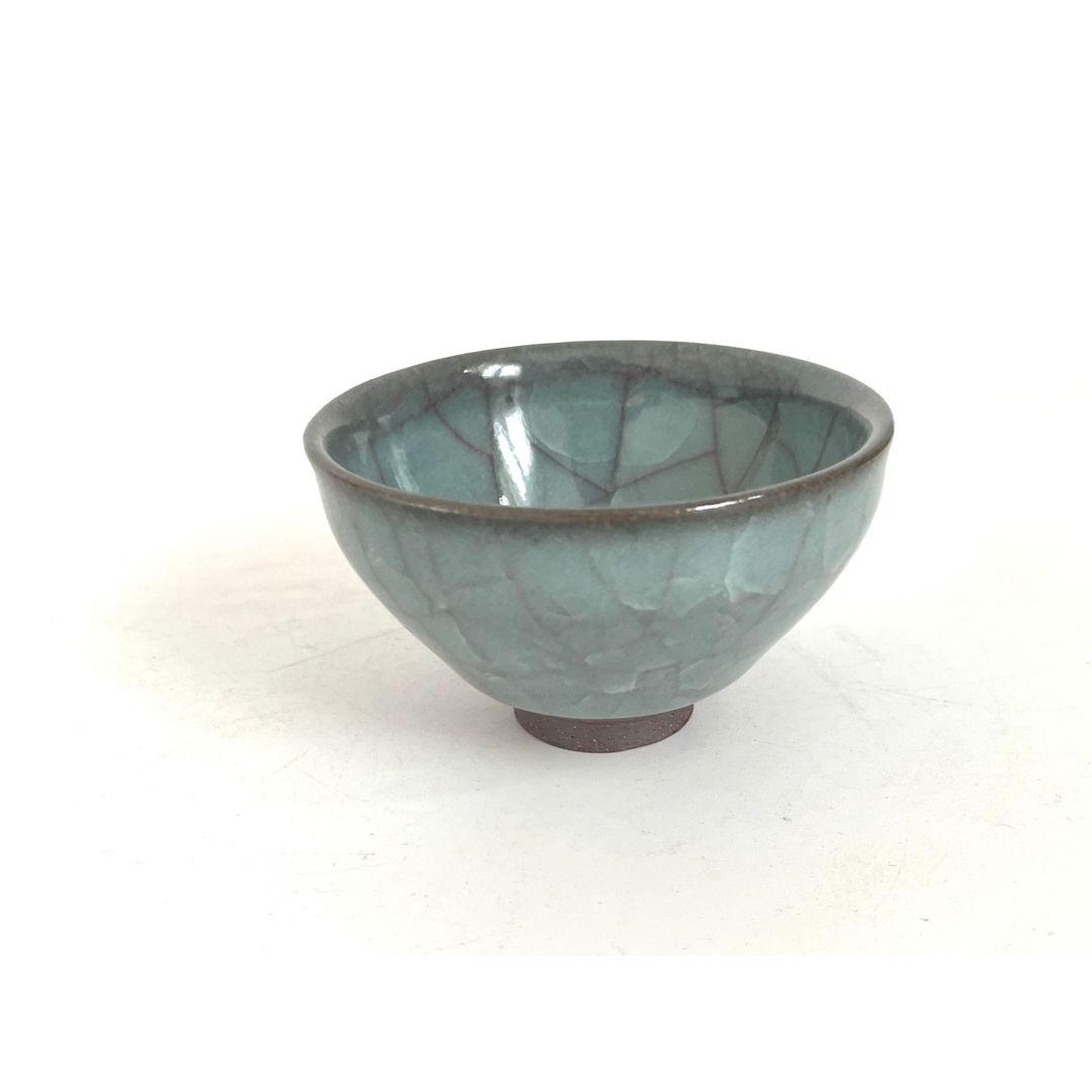 陶印あり　青磁　盃　ぐい呑　酒器　酒杯　貫入　箱なし
