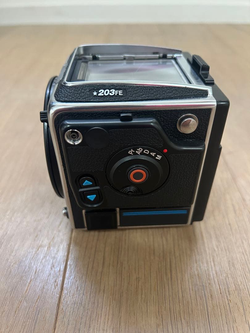 Hasselblad 203FE ボディのみ