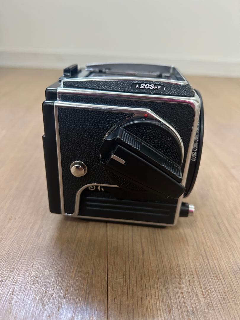 Hasselblad 203FE ボディのみ